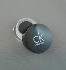 Fard mono Calvin Klein sheer crème eyeshadow - Vinyl Black (Negru)