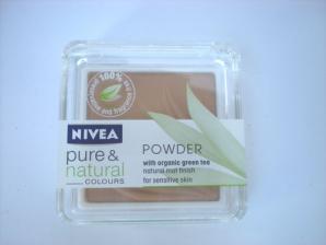 Pudra pentru ten sensibil Nivea Pure & Natural Colors Powder - Caramel